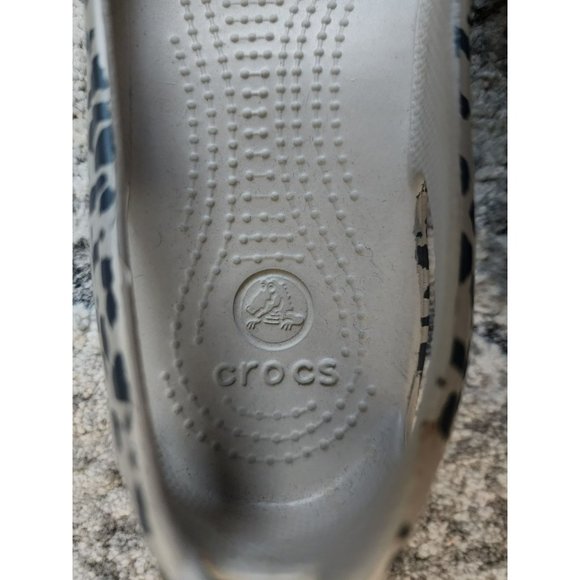 Crocs Women's Kadee Animal Print  Slip-On Casual Ballet Flat Shoe Size W5 - Picture 16 of 16
